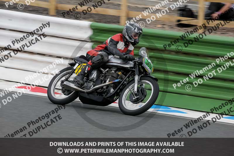 Vintage motorcycle club;eventdigitalimages;mallory park;mallory park trackday photographs;no limits trackdays;peter wileman photography;trackday digital images;trackday photos;vmcc festival 1000 bikes photographs